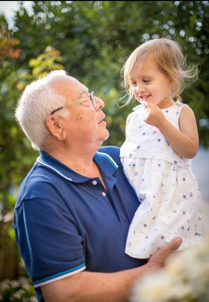 Intergenerational Learning with dada or poti